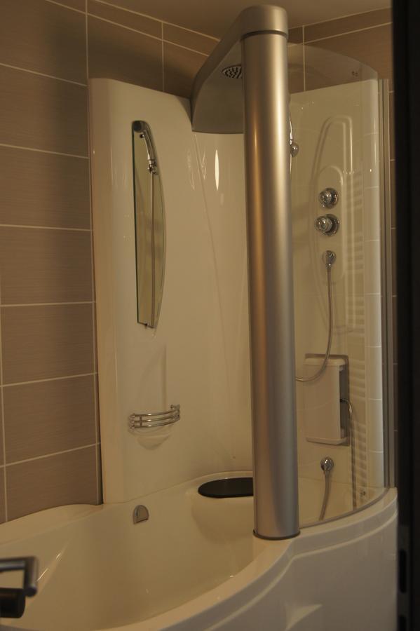 Hotel Bouillon Esterno foto